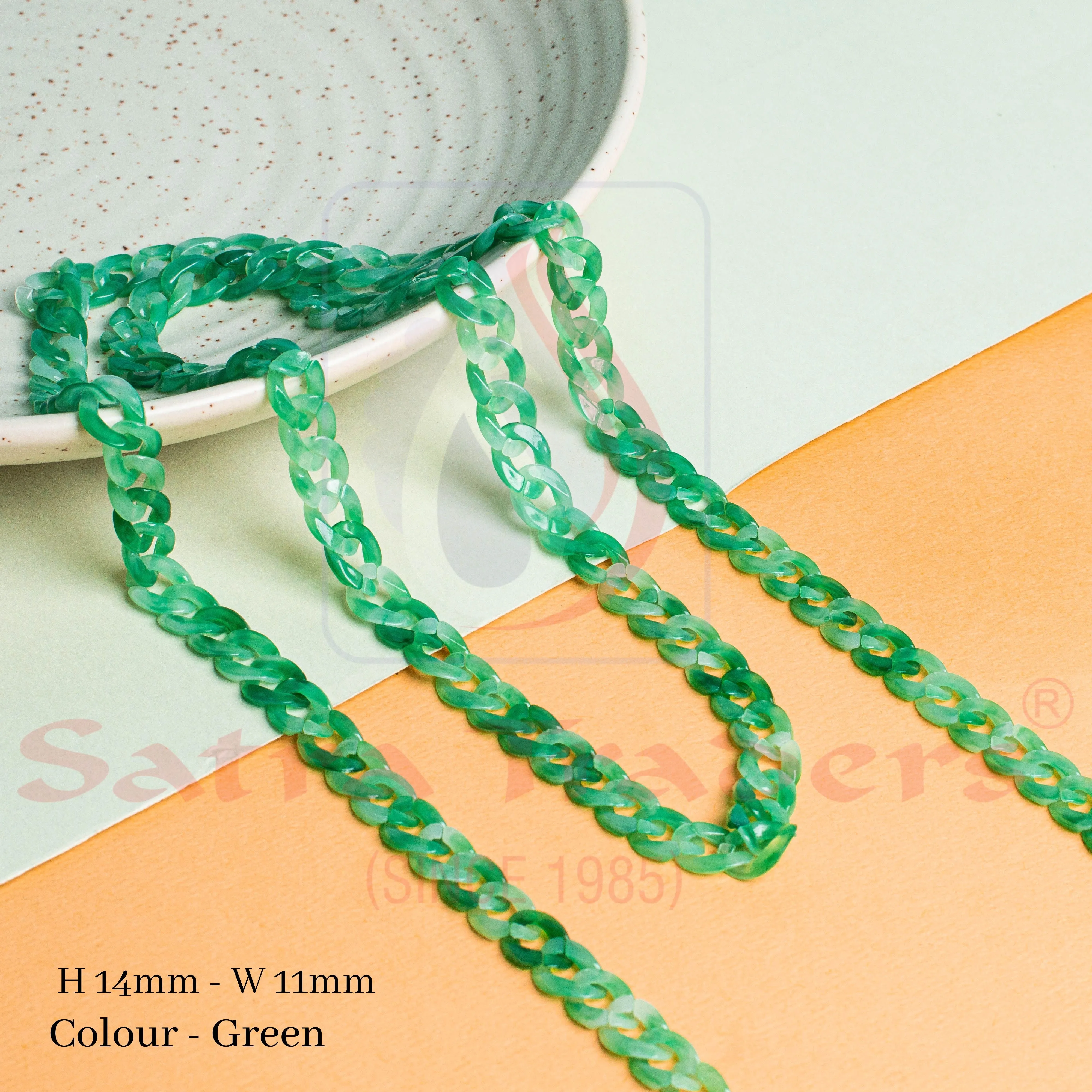 Acrylic Link Chains H-14mm-W-11mm | 1mtr | AC33