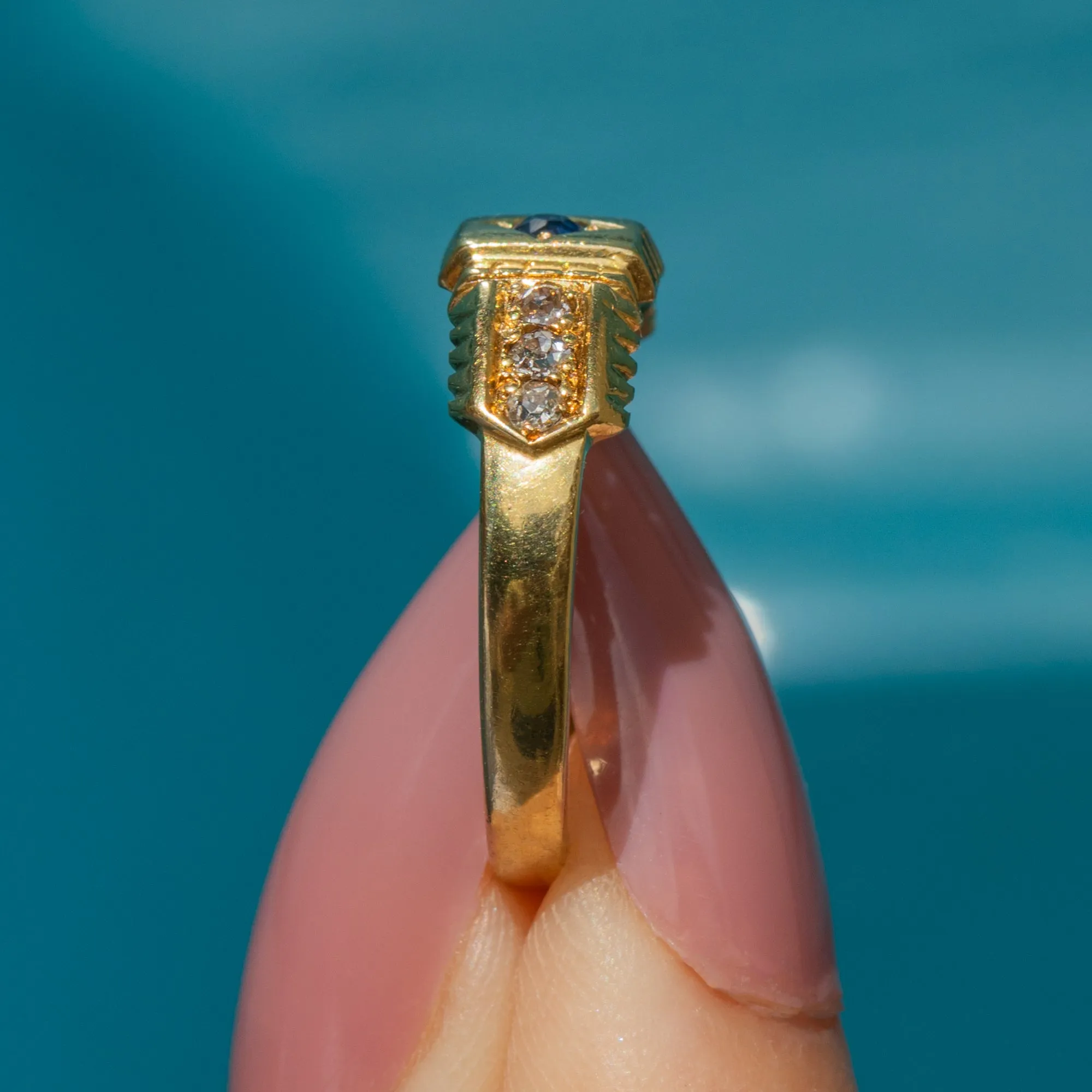 Antique 18ct Gold Sapphire Diamond Gypsy Ring