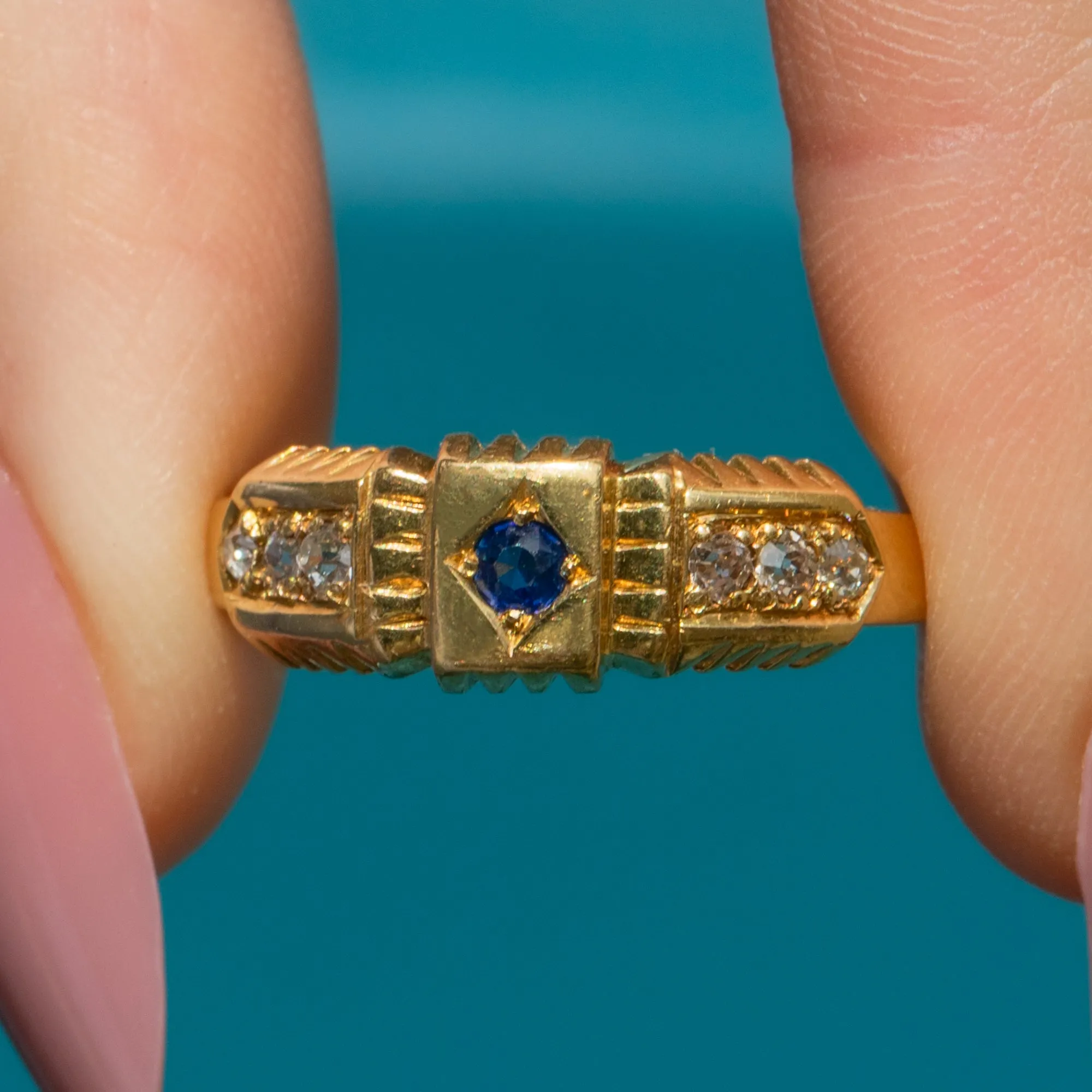 Antique 18ct Gold Sapphire Diamond Gypsy Ring