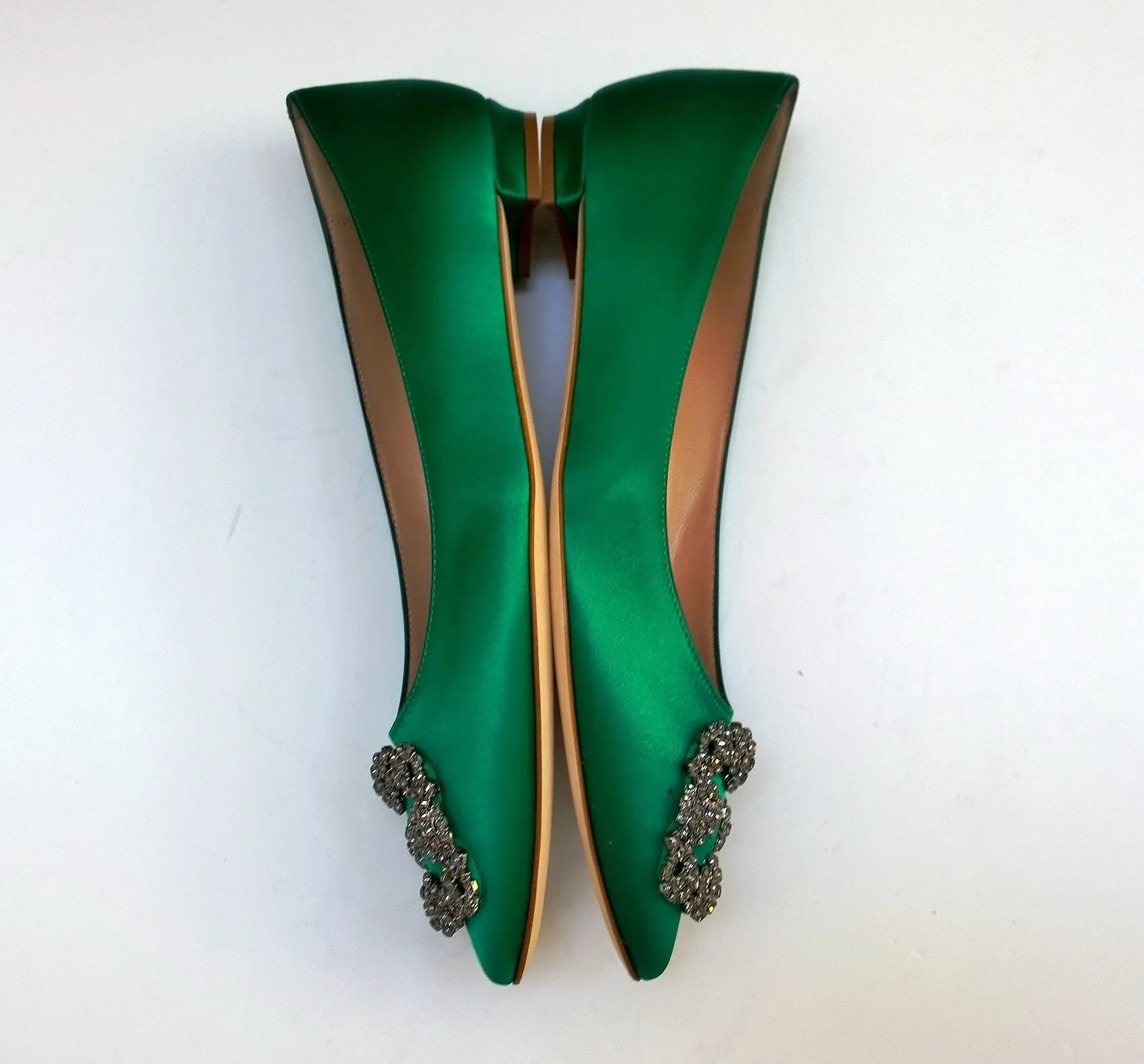 Manolo Blahnik Hangisi Flats in Bright Green Satin Rhinestone Buckle Shoes Strass