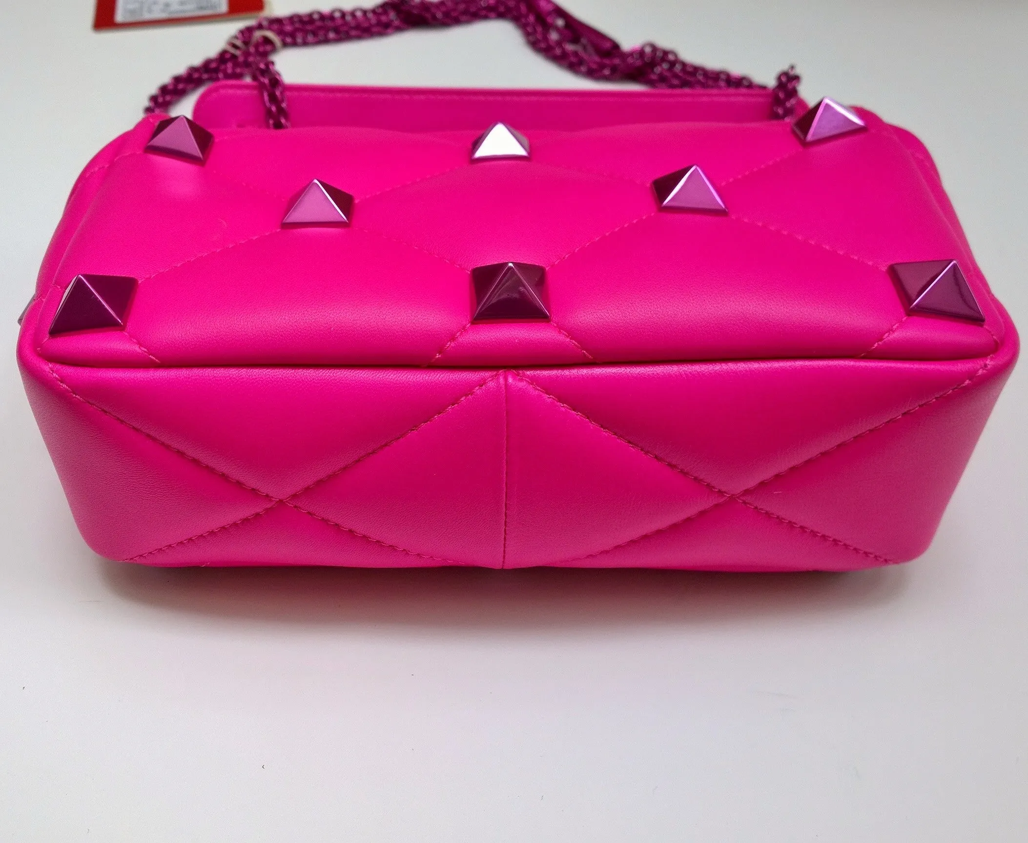 Valentino Garavani Roman Stud Medium PP Pink Fuchsia Rocktud Chain Handbag